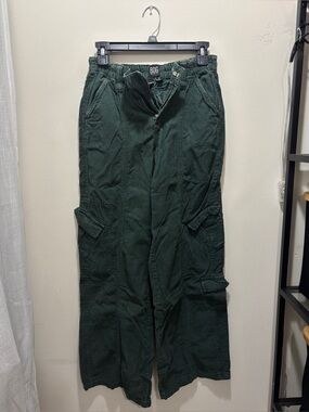 BDG Urban Outfitters Y2K Corduroy Cargo Pants – Army Green